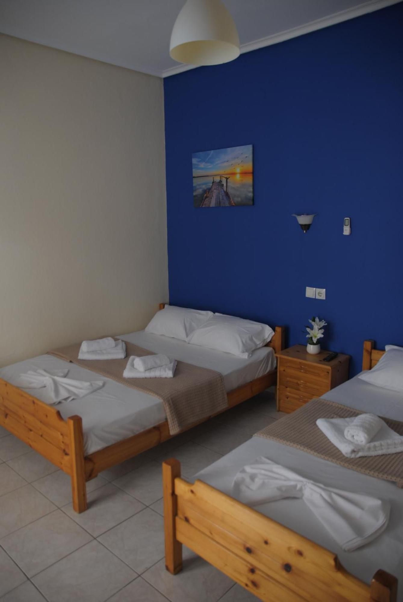 Light Blue Paralia Apartments Extérieur photo