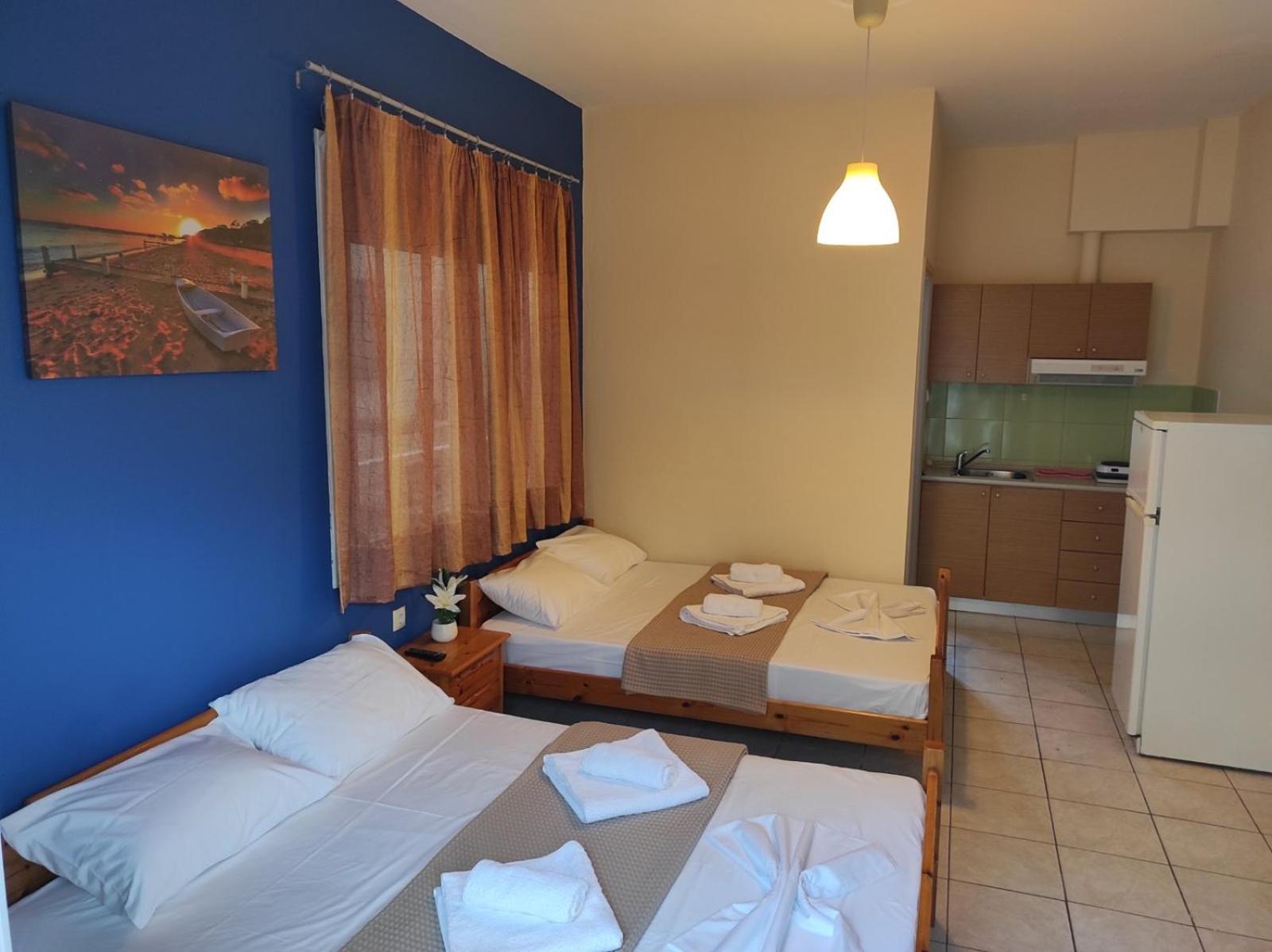 Light Blue Paralia Apartments Extérieur photo