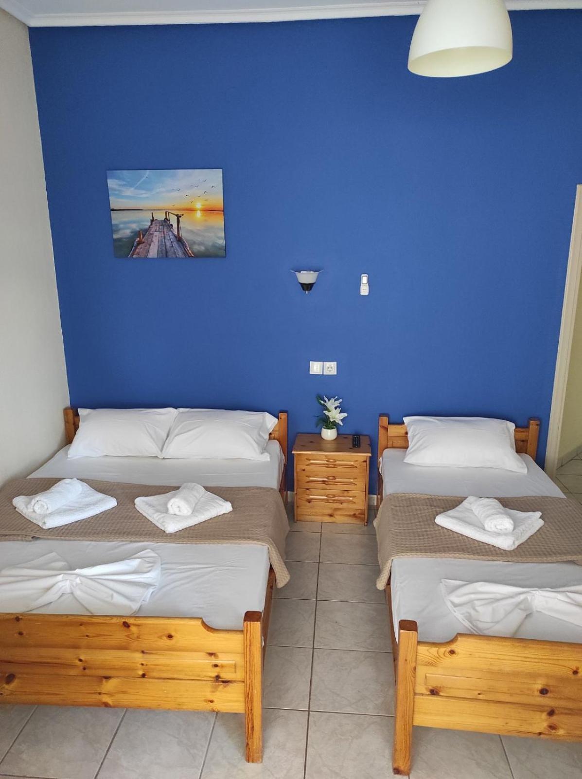 Light Blue Paralia Apartments Extérieur photo
